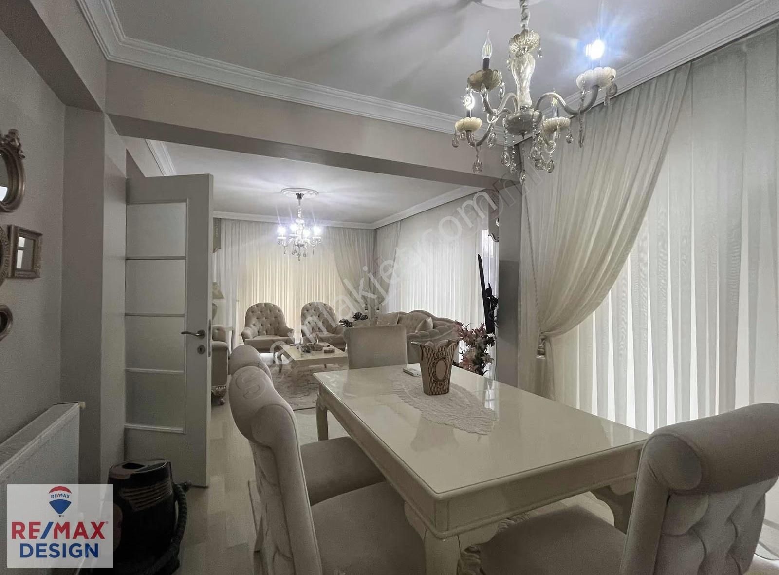 Remax Desıgn Satılık 5+1 Daire - Görsel 23