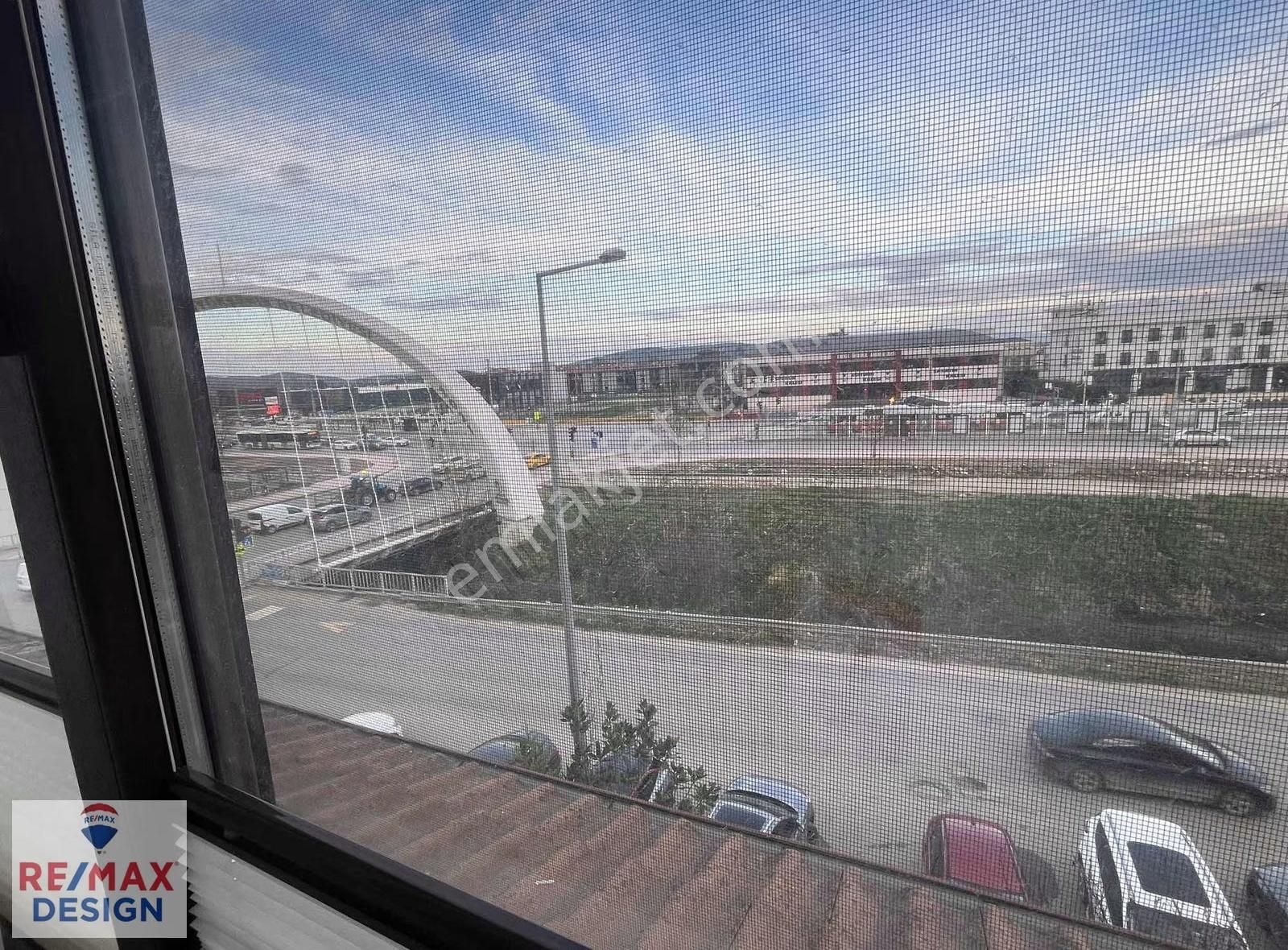 Remax Desıgn Satılık 5+1 Daire - Görsel 3