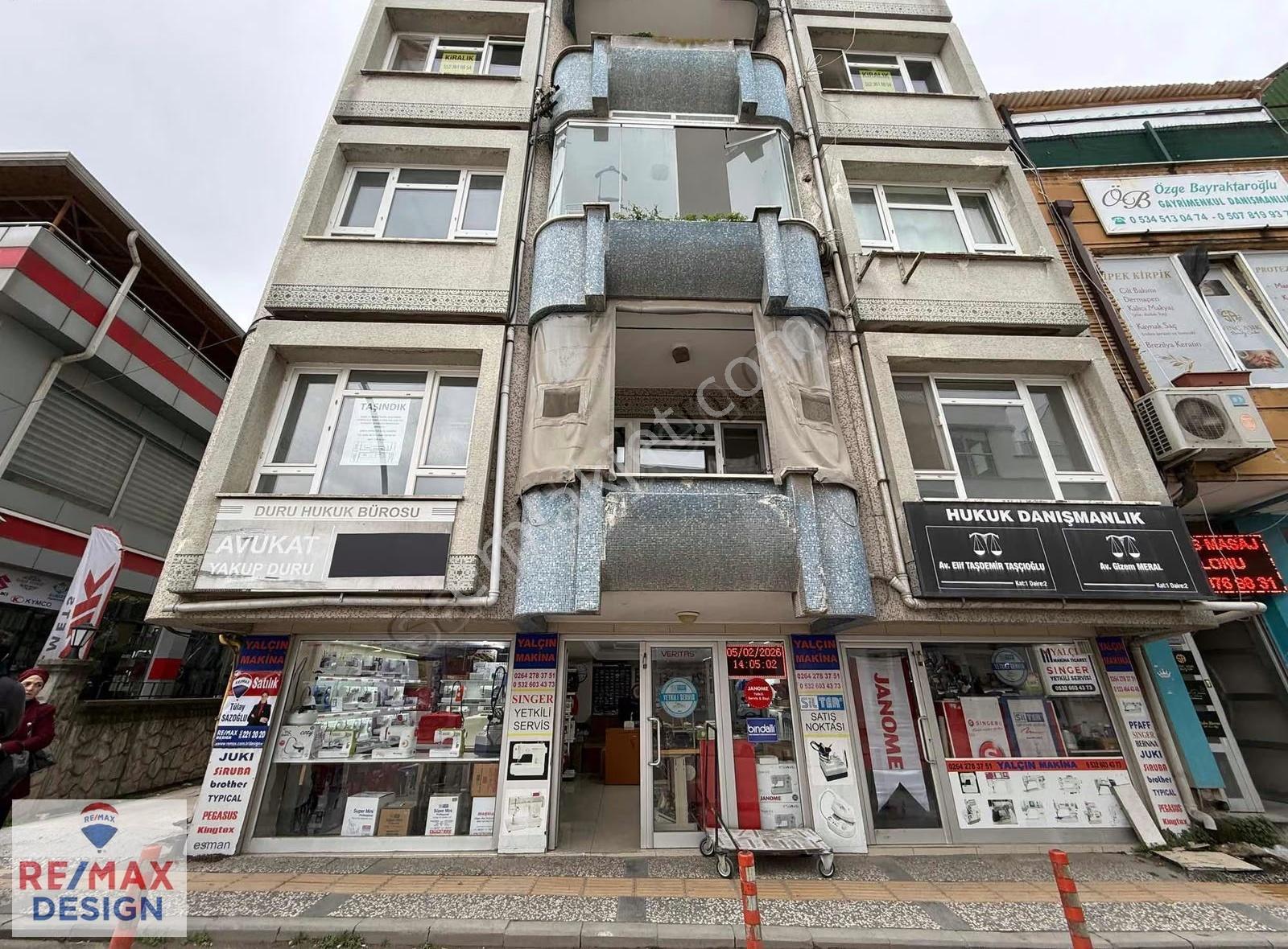 Çarşı Eski Reji Satılık Dükkan Remax Desıgn