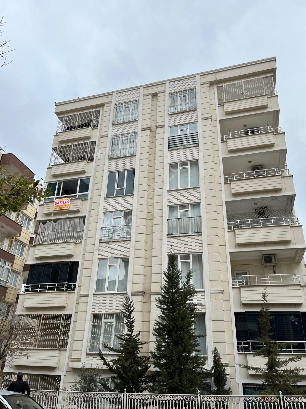 Seyrantepe Emlaktan Akpiyarda Satılık 3+1