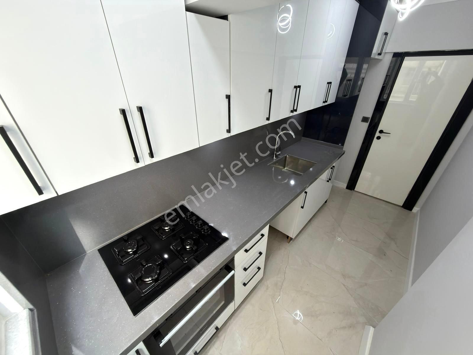 🏡 Referans'tan Akçay Merkez'de Müstakil Tadında Full Yapılı 2+1 Daire - Görsel 28