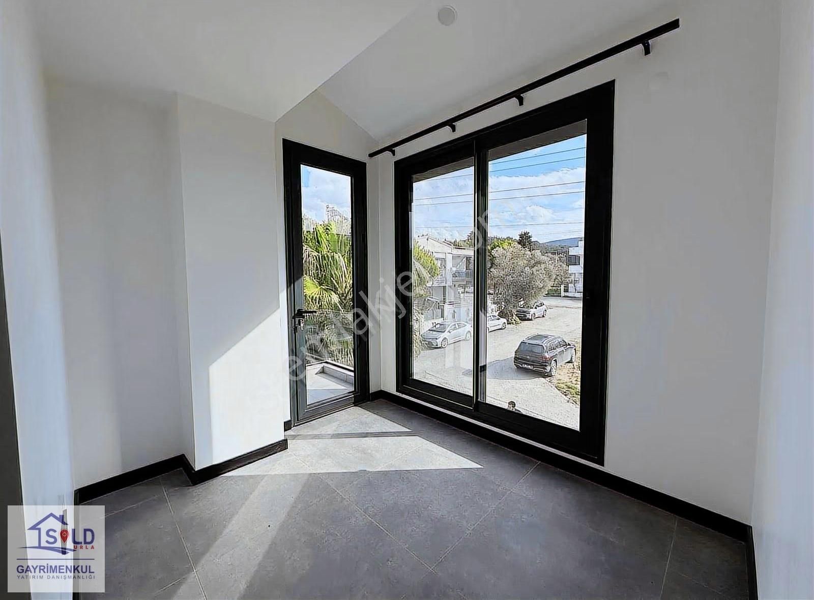 Urla Kalabak'ta Satılık Lüks Villa - Görsel 9