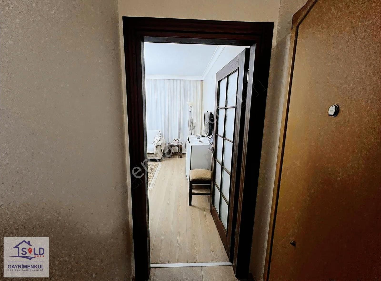 Çeşme Çiftlikköy Denize Yakın Satılık 2 Oda 1 Salon Daire - Görsel 2