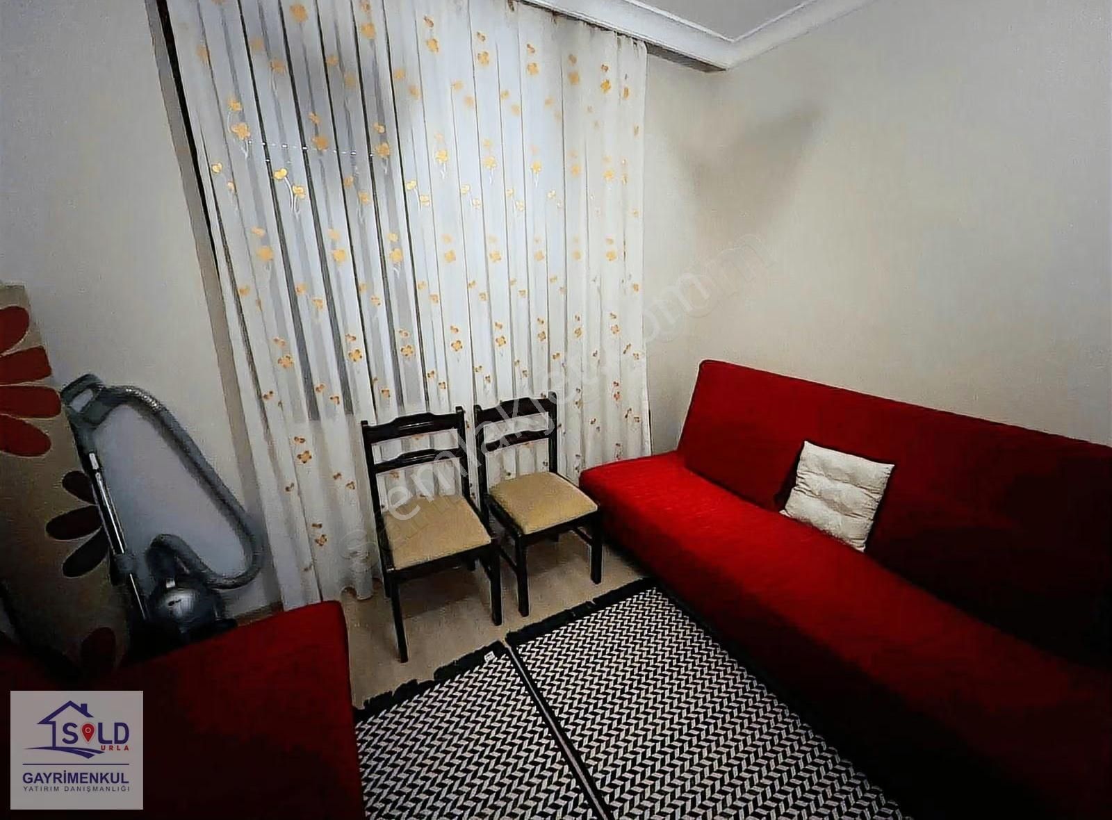 Çeşme Çiftlikköy Denize Yakın Satılık 2 Oda 1 Salon Daire - Görsel 3