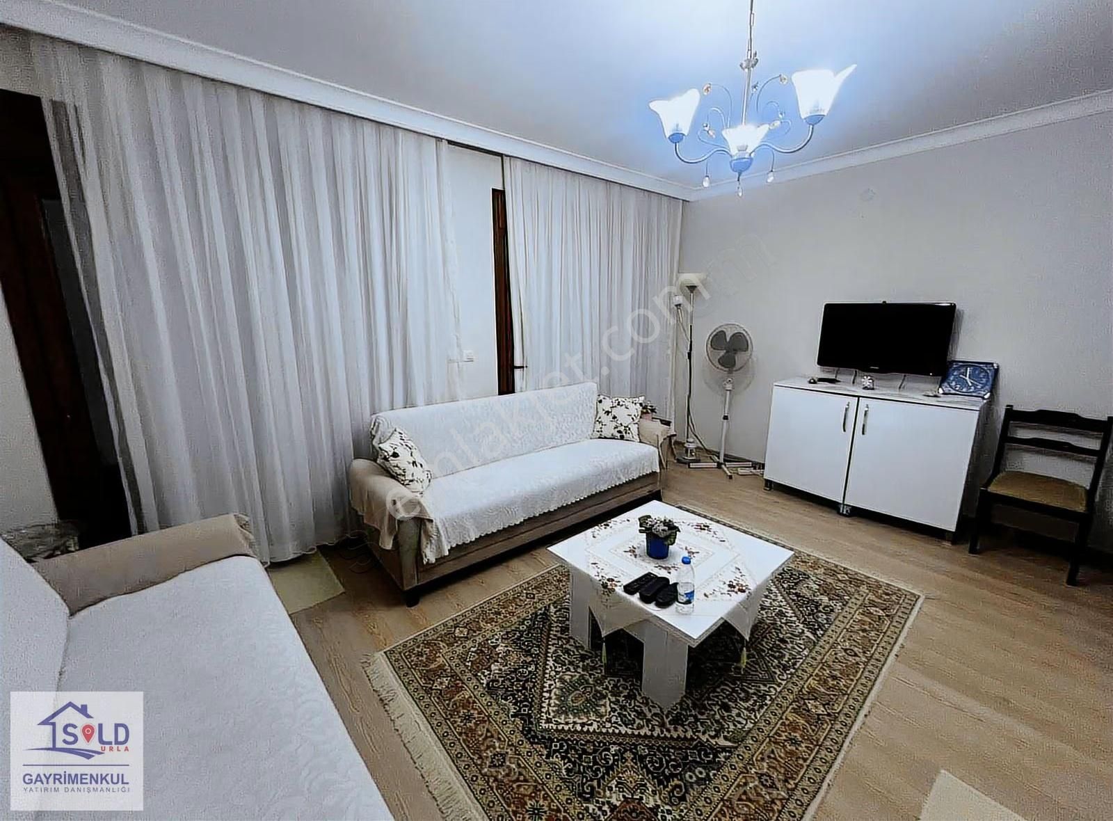 Çeşme Çiftlikköy Denize Yakın Satılık 2 Oda 1 Salon Daire - Görsel 9