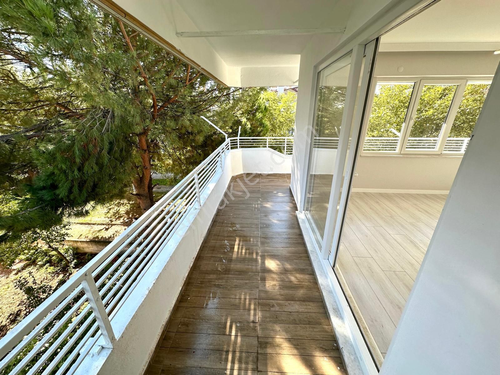 🏡 Referans'tan Akçay'da Şık Tasarımlı 2+1 Daire - Görsel 34