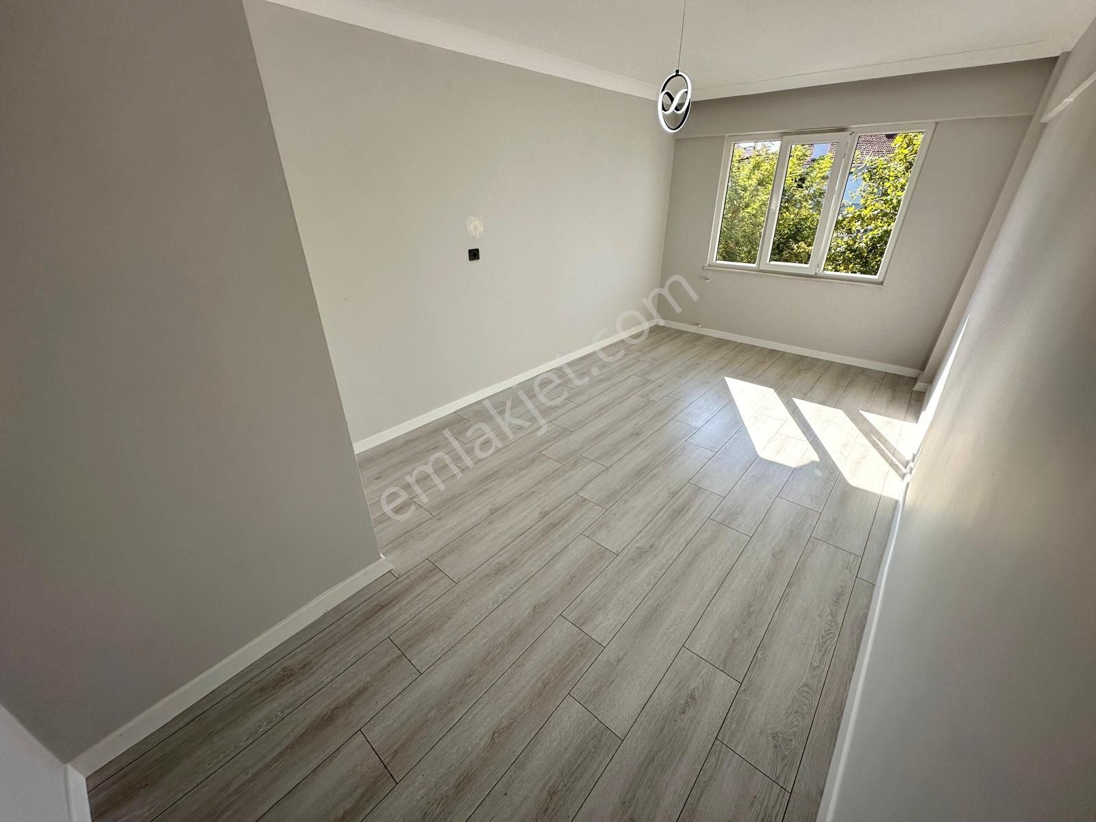 🏡 Referans'tan Akçay'da Şık Tasarımlı 2+1 Daire - Görsel 14