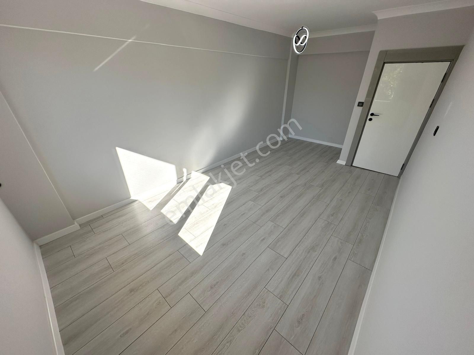 🏡 Referans'tan Akçay'da Şık Tasarımlı 2+1 Daire - Görsel 17