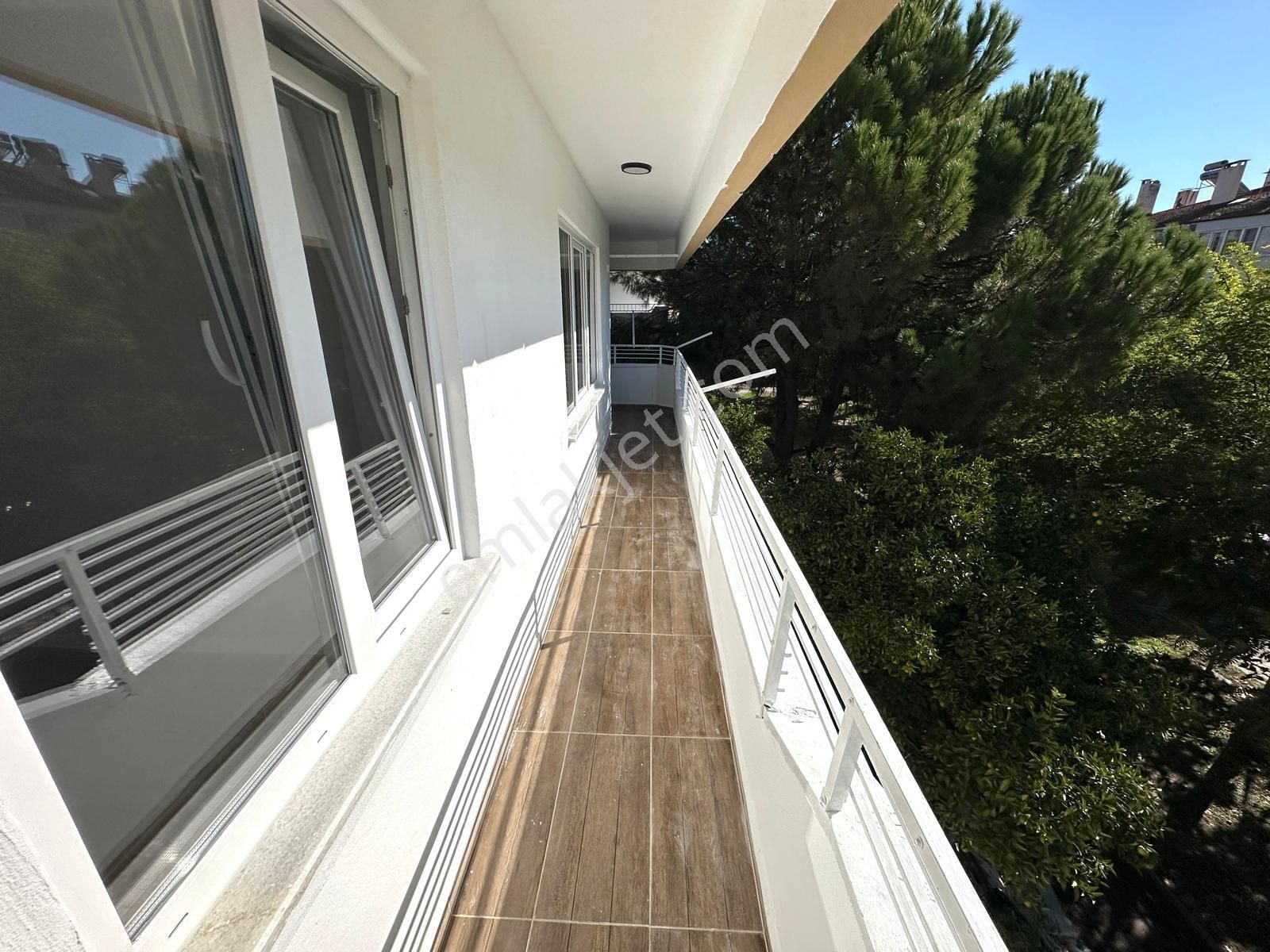 🏡 Referans'tan Akçay'da Şık Tasarımlı 2+1 Daire - Görsel 33