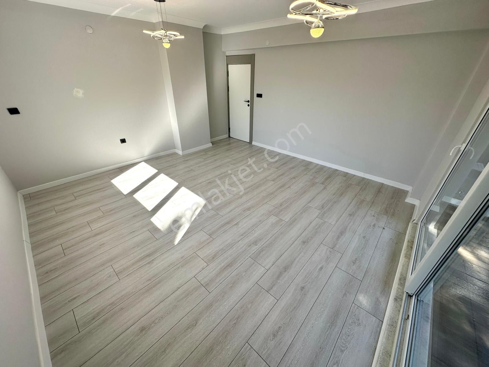 🏡 Referans'tan Akçay'da Şık Tasarımlı 2+1 Daire - Görsel 28