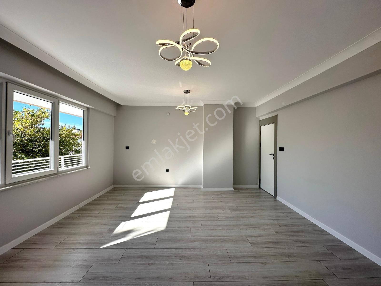 🏡 Referans'tan Akçay'da Şık Tasarımlı 2+1 Daire - Görsel 29