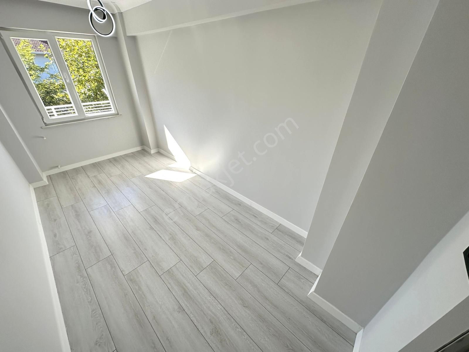 🏡 Referans'tan Akçay'da Şık Tasarımlı 2+1 Daire - Görsel 21