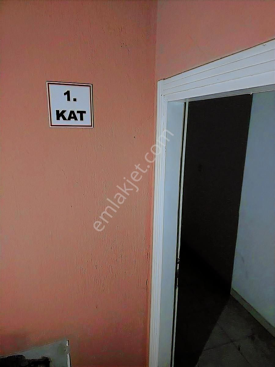 Araçla Takas Olur Dükkan Üstü Orta 2 Nolu 1+1 Daire - Görsel 6