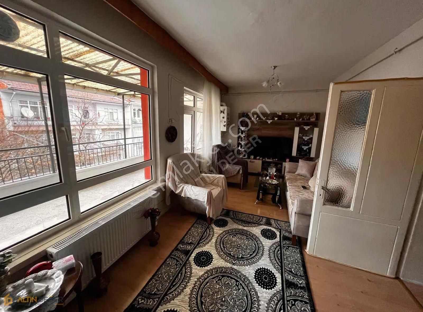 Cumhuriyet Mahallesi'nde Teraslı 3+1 Satılık Daire - Görsel 9