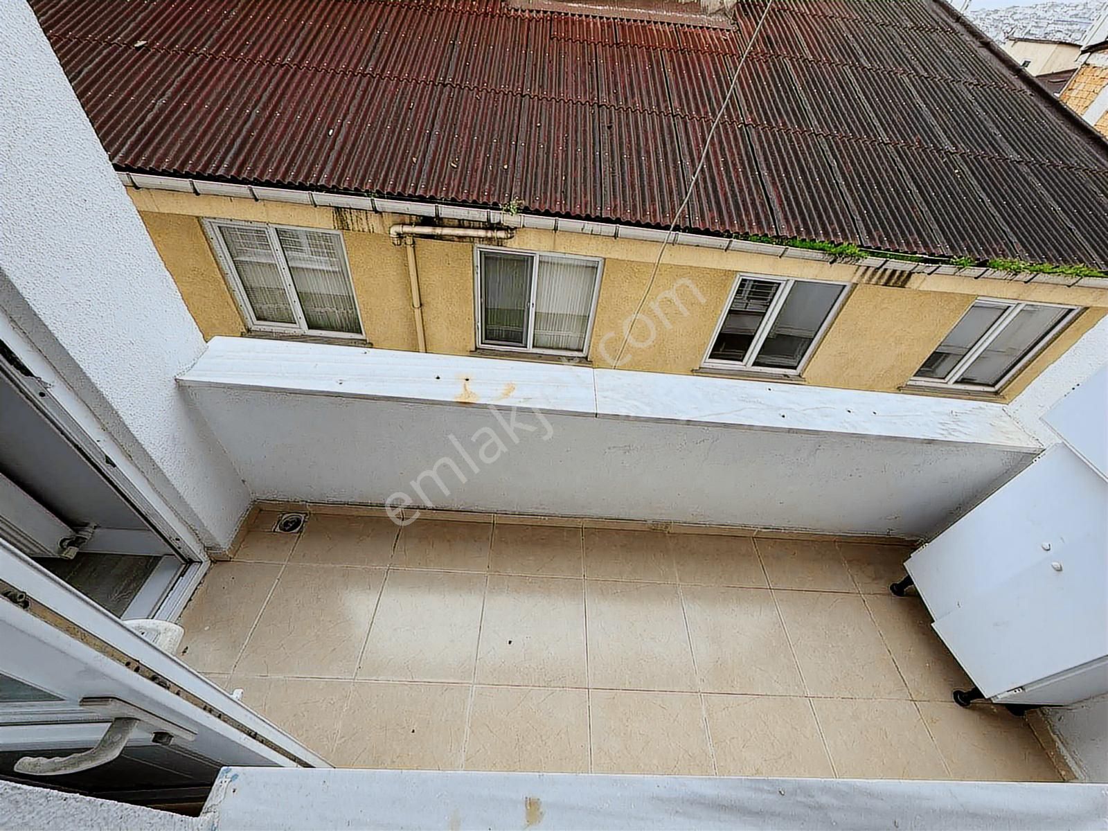 Esenyurt Hast. Yakın / 2+1 70 M2 / Ara Kat Asansör / Lüks Temiz - Görsel 6