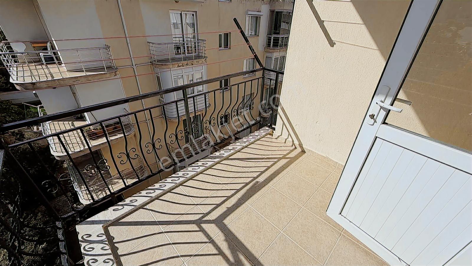 Pascha Emlak'tan Kuşadası Güzelçamlıda Satılık 3+1 Daire - Görsel 24