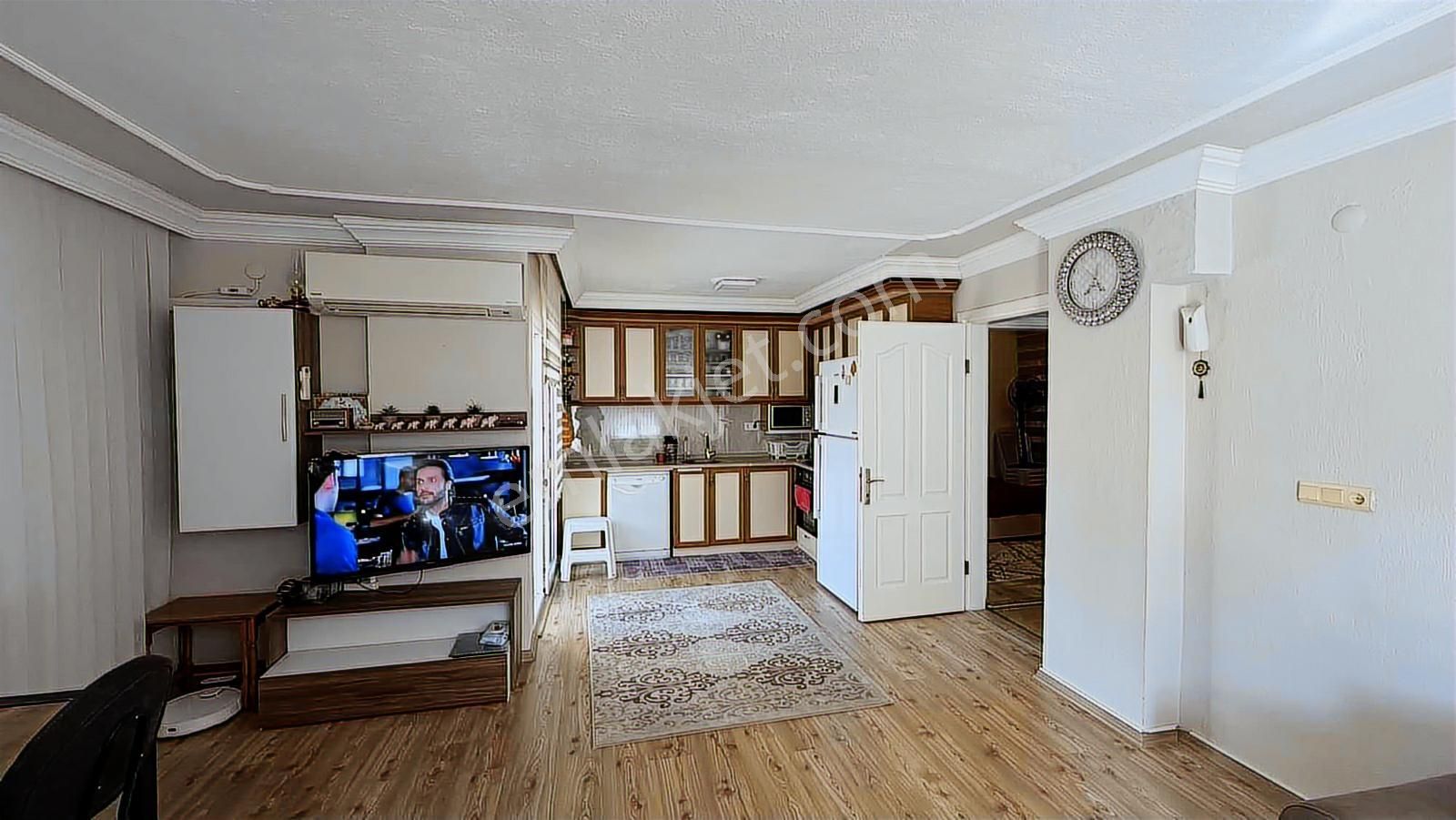 Pascha Emlak'tan Kuşadası Güzelçamlıda Satılık 3+1 Daire