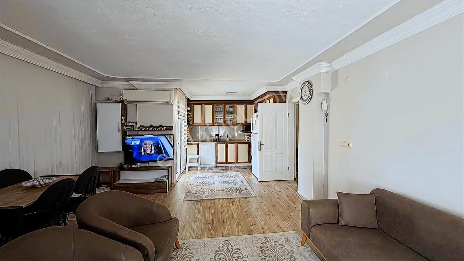 Pascha Emlak'tan Kuşadası Güzelçamlıda Satılık 3+1 Daire - Görsel 2