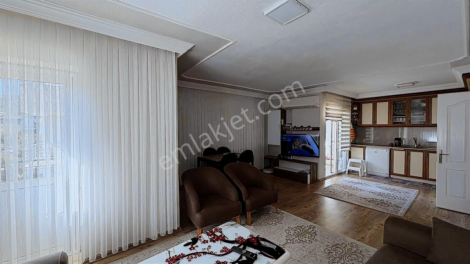 Pascha Emlak'tan Kuşadası Güzelçamlıda Satılık 3+1 Daire - Görsel 13