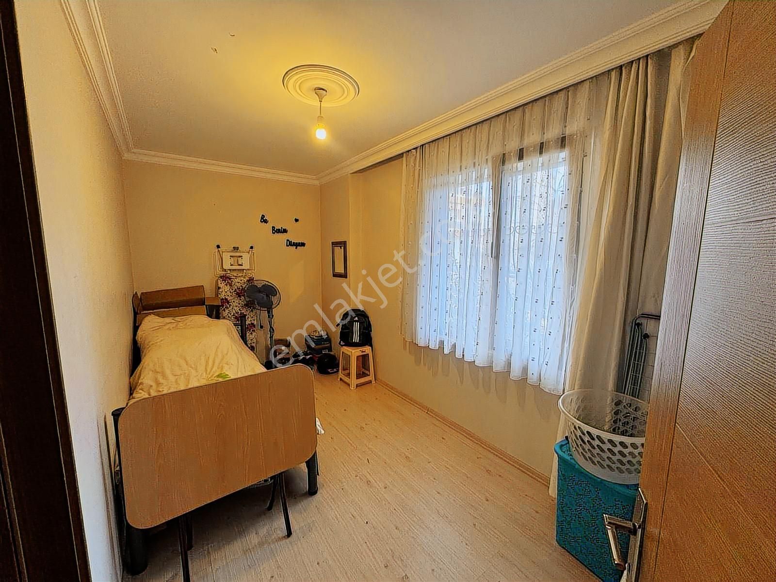 İlhan Varanka Komşu Ana Cadde Yanı Ayrı Mutfaklı 1+1yüksek Giriş - Görsel 17