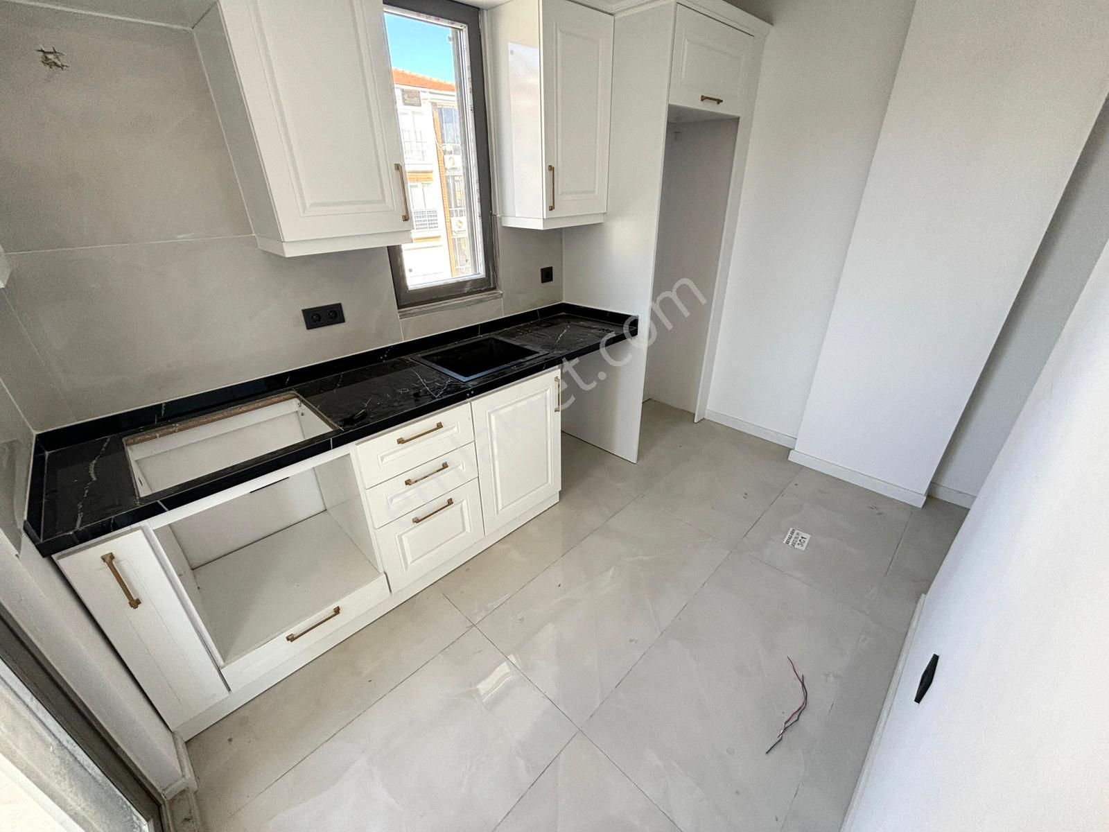 🏡 Referans'tan Altınkum'da Ön Cephe Modern Tasarımlı Sıfır 2+1 Daire - Görsel 23