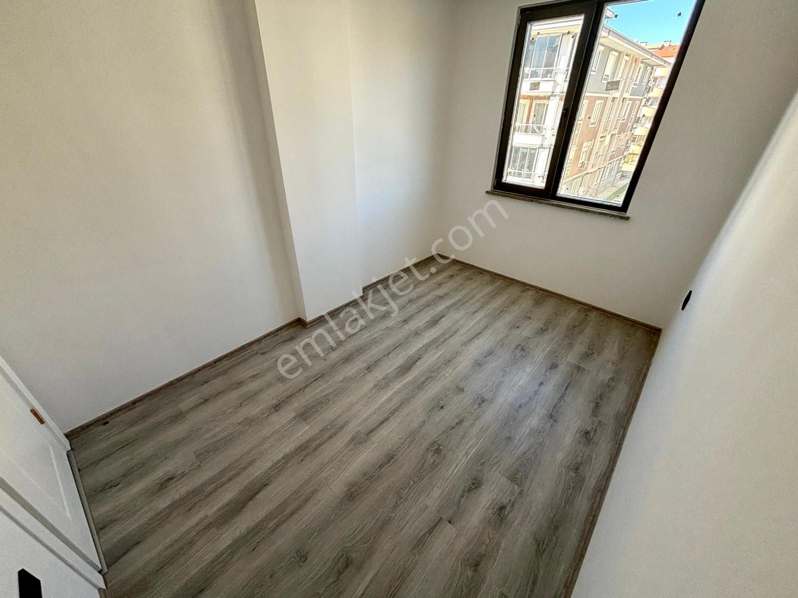 🏡 Referans'tan Altınkum'da Ön Cephe Modern Tasarımlı Sıfır 2+1 Daire - Görsel 3