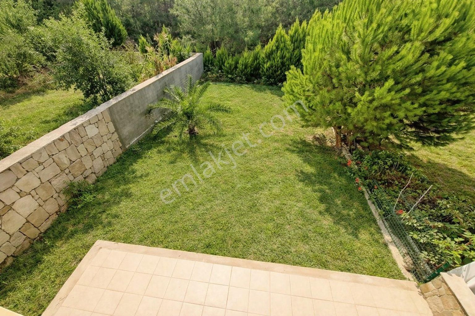 Soğucakta Geniş Bahçeli 3+1 Bakımlı Yazlık - Görsel 2