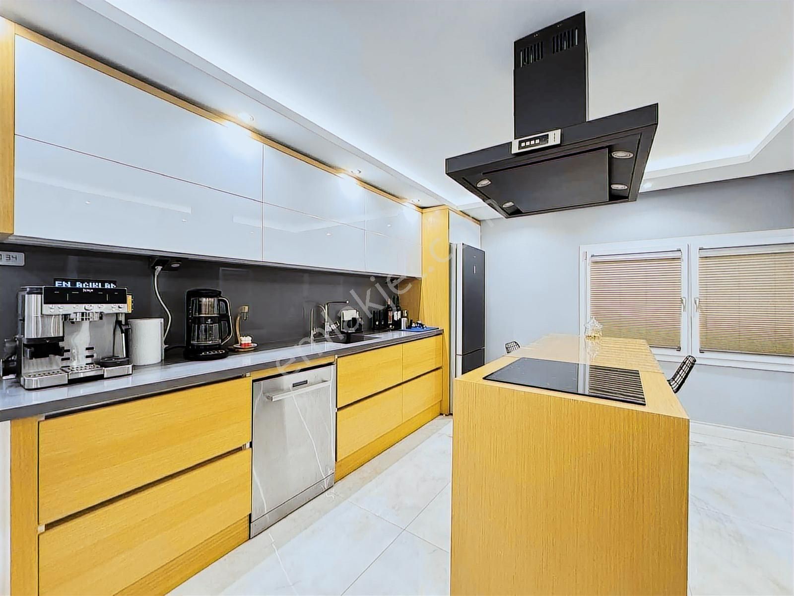 Fb Gayrimenkul'den Mükemmel Lokasyonda Geniş 3+1 Satılık Daire - Görsel 34