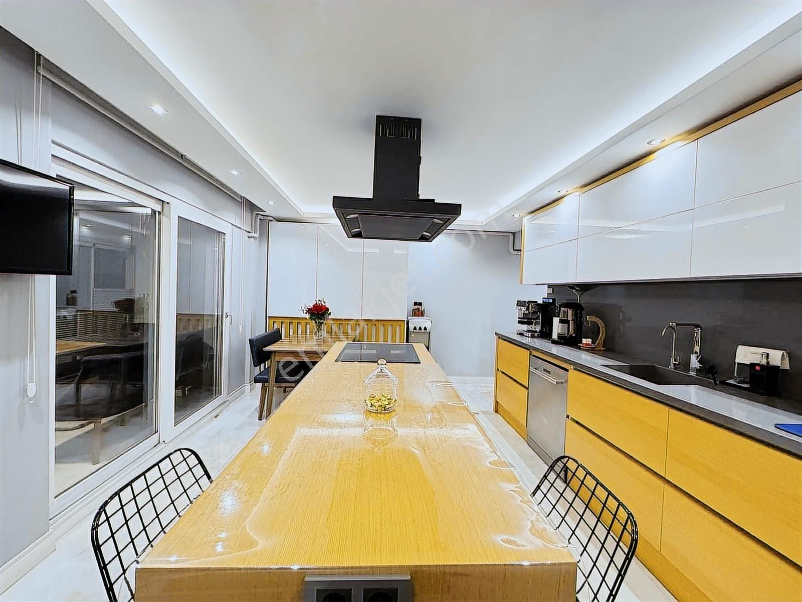 Fb Gayrimenkul'den Mükemmel Lokasyonda Geniş 3+1 Satılık Daire - Görsel 23