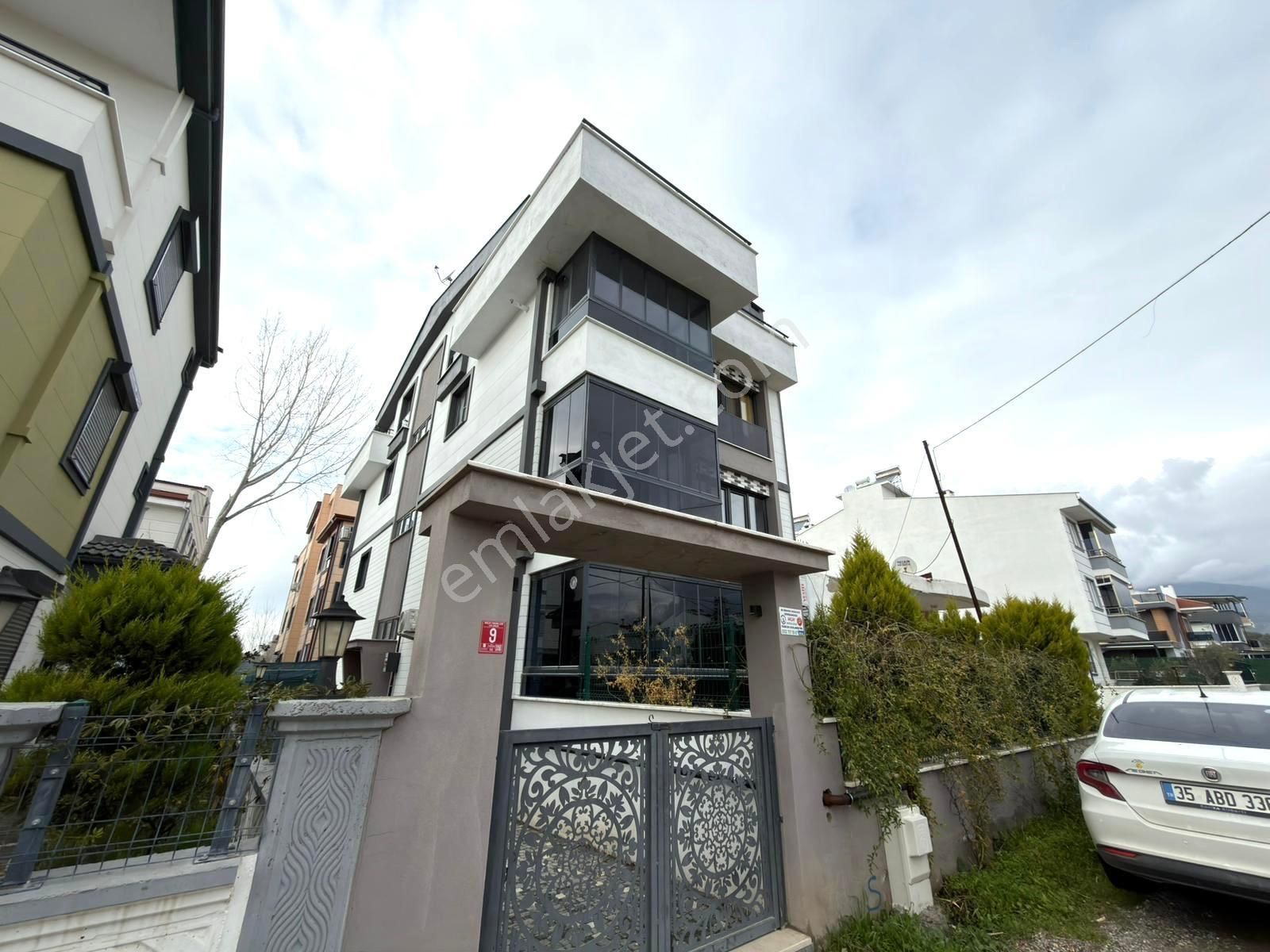 🏡 Referans'tan Akçay'da Kredili Ara Kat Ön Cephe Cam Balkonlu 1+1 Daire - Görsel 32