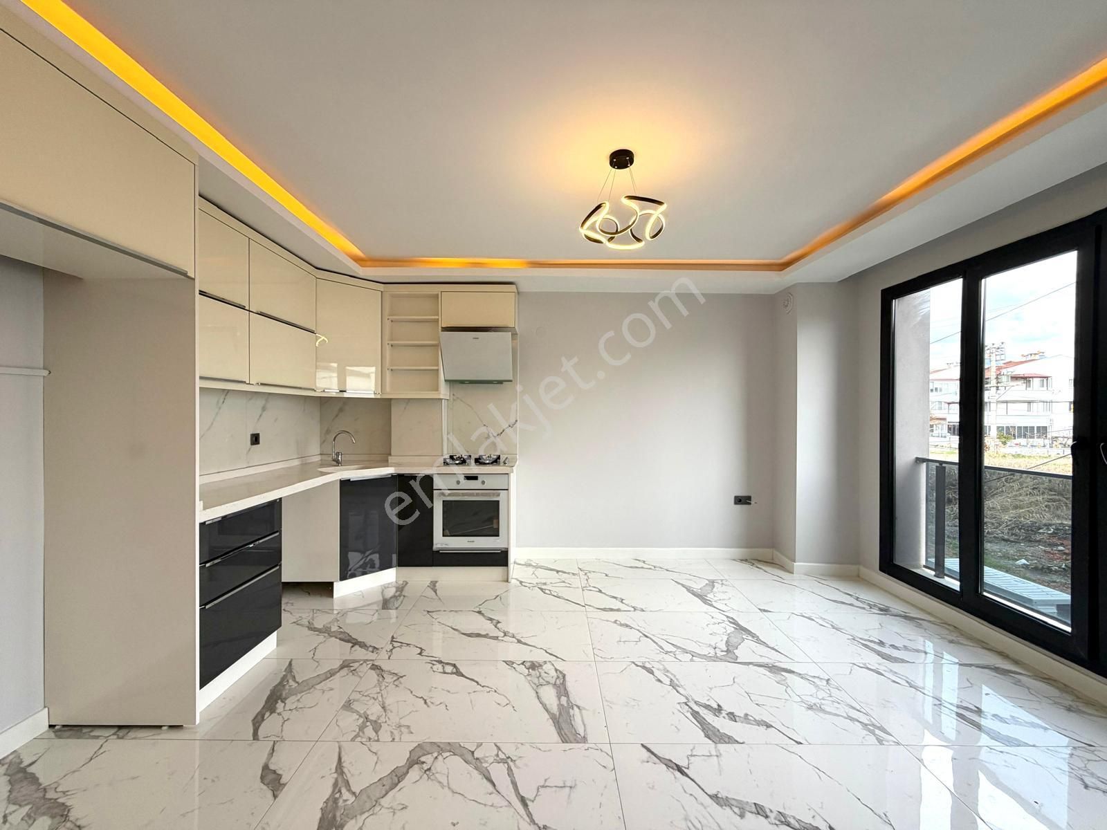 🏡 Referans'tan Akçay'da Kredili Ara Kat Ön Cephe Cam Balkonlu 1+1 Daire - Görsel 21