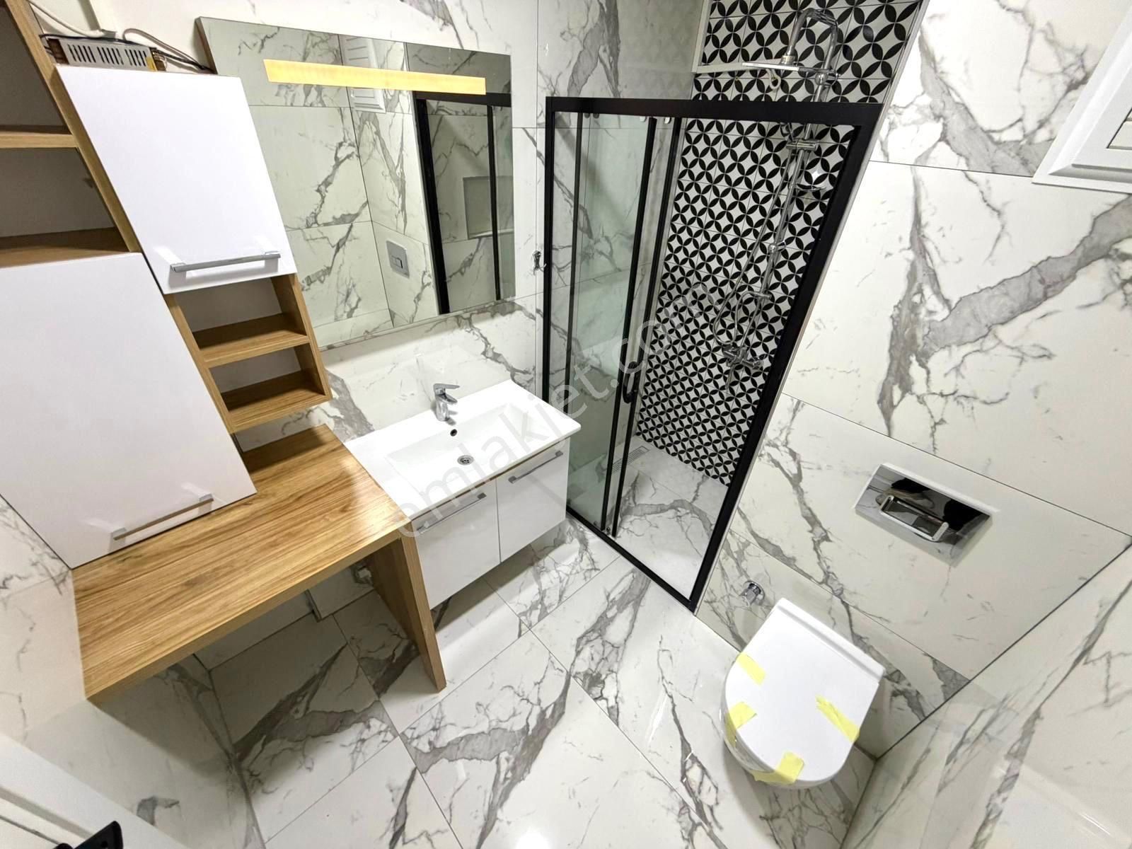 🏡 Referans'tan Akçay'da Kredili Ara Kat Ön Cephe Cam Balkonlu 1+1 Daire - Görsel 4