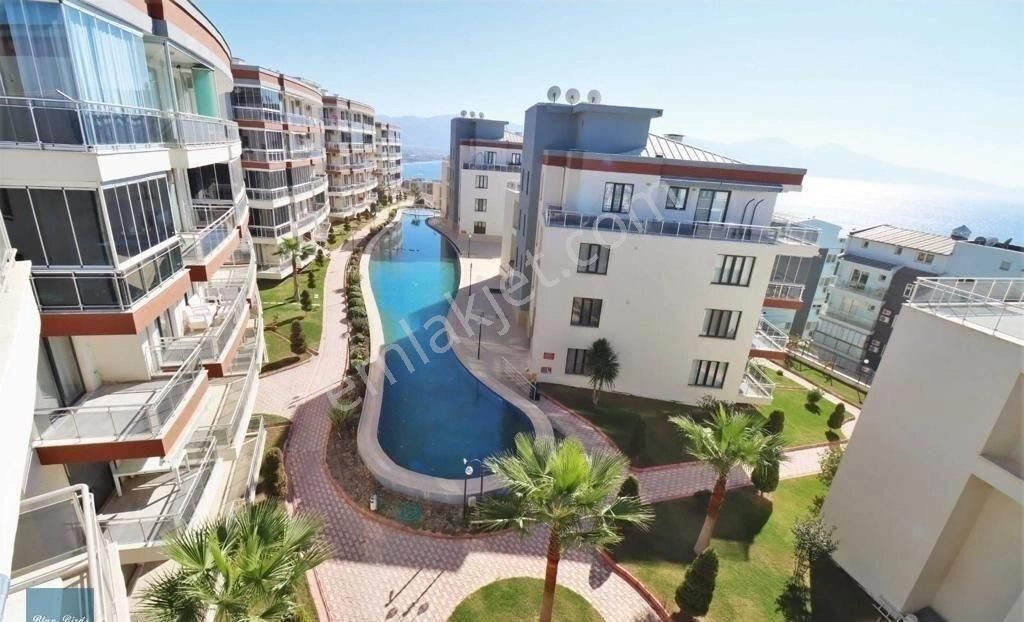 Değirmendere'de Satılık 1+1 Manzaralı Ara Kat Rezidans Daire - Görsel 3