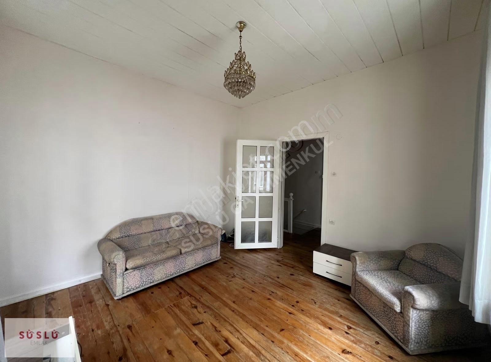 Ayvalık Çarşı İçinde Satılık Bahçeli Müstakil Ev - Görsel 13