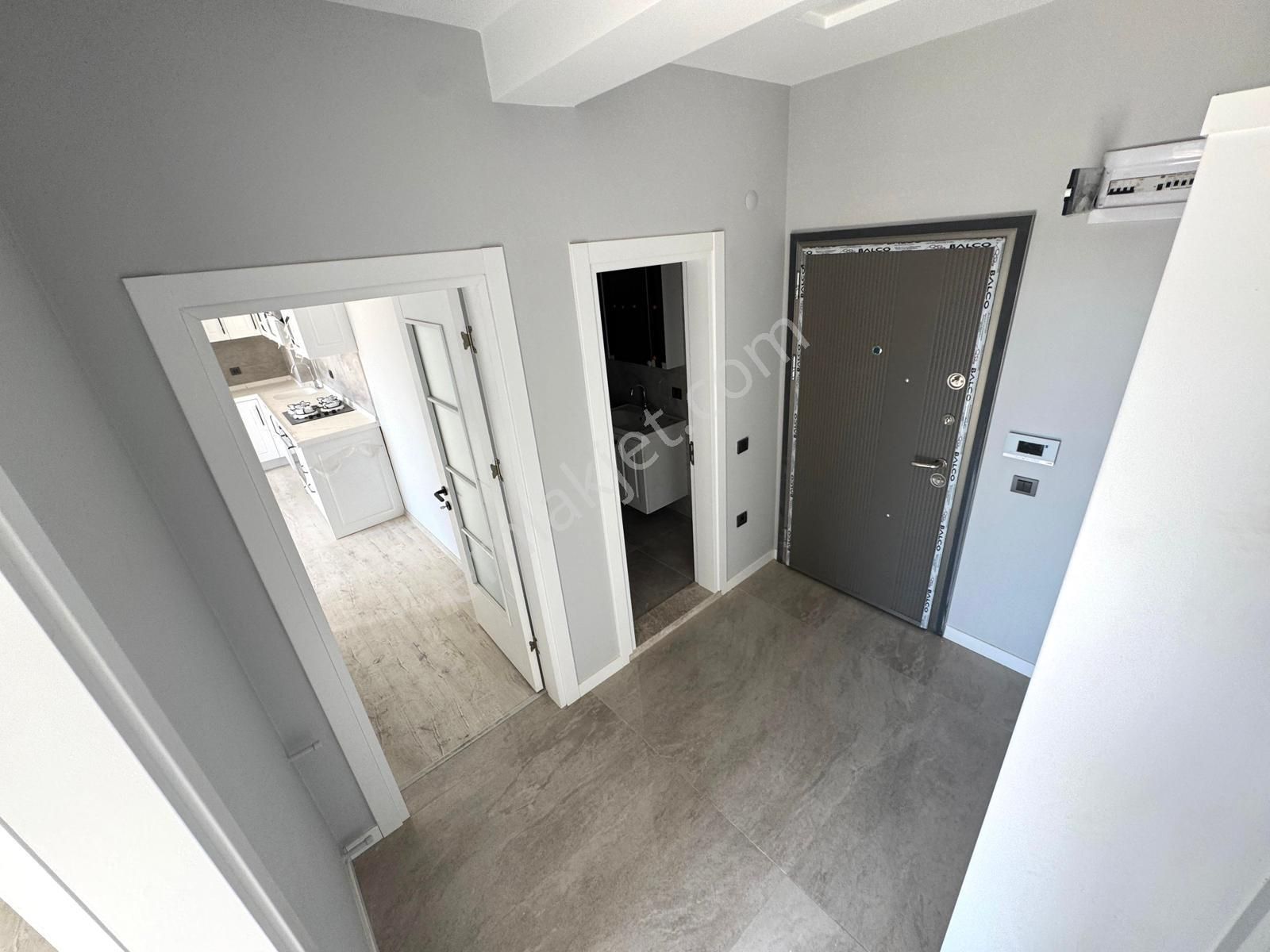 🏡 Referans'tan Akçay'da Ön Cephe Doğalgazlı 2+1 Daire - Görsel 9