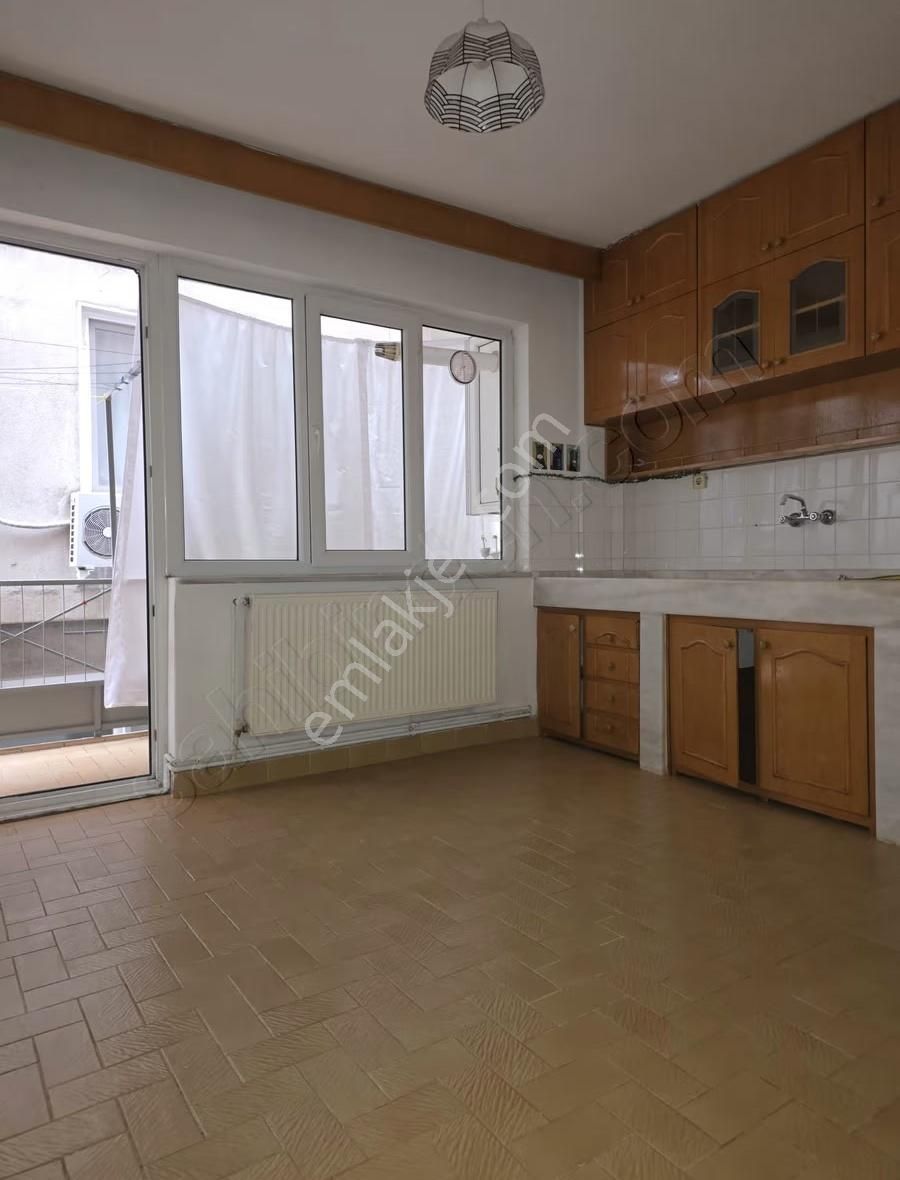 İhsaniye Karaman Mahallesi Tuna Caddesinde Geniş Ve Bakımlı 2 - Görsel 17