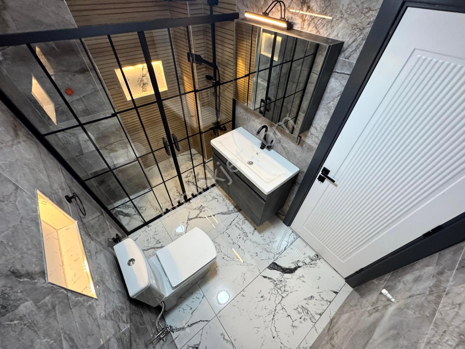 🏡 Referans'tan Sarıkız'da Ara Kat Ayrı Mutfak 2+1 Daire - Görsel 26