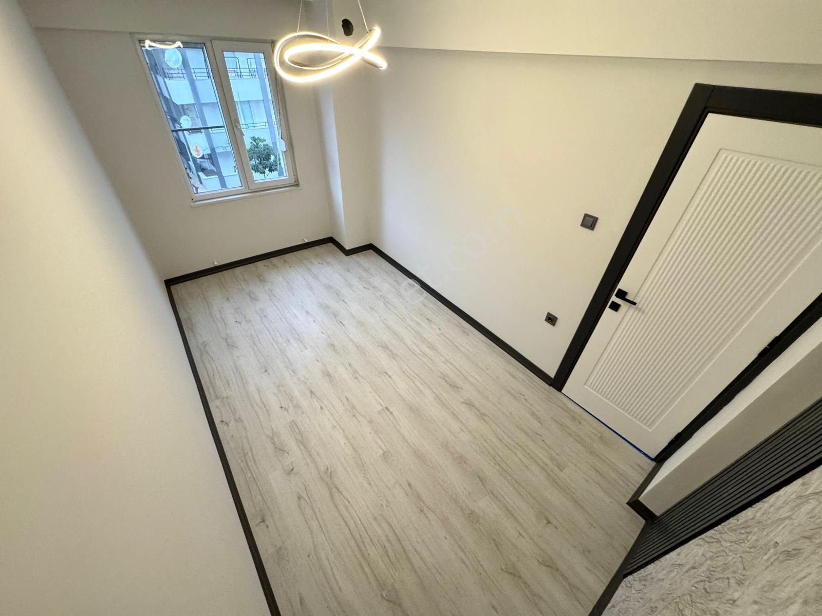 🏡 Referans'tan Sarıkız'da Ara Kat Ayrı Mutfak 2+1 Daire - Görsel 11