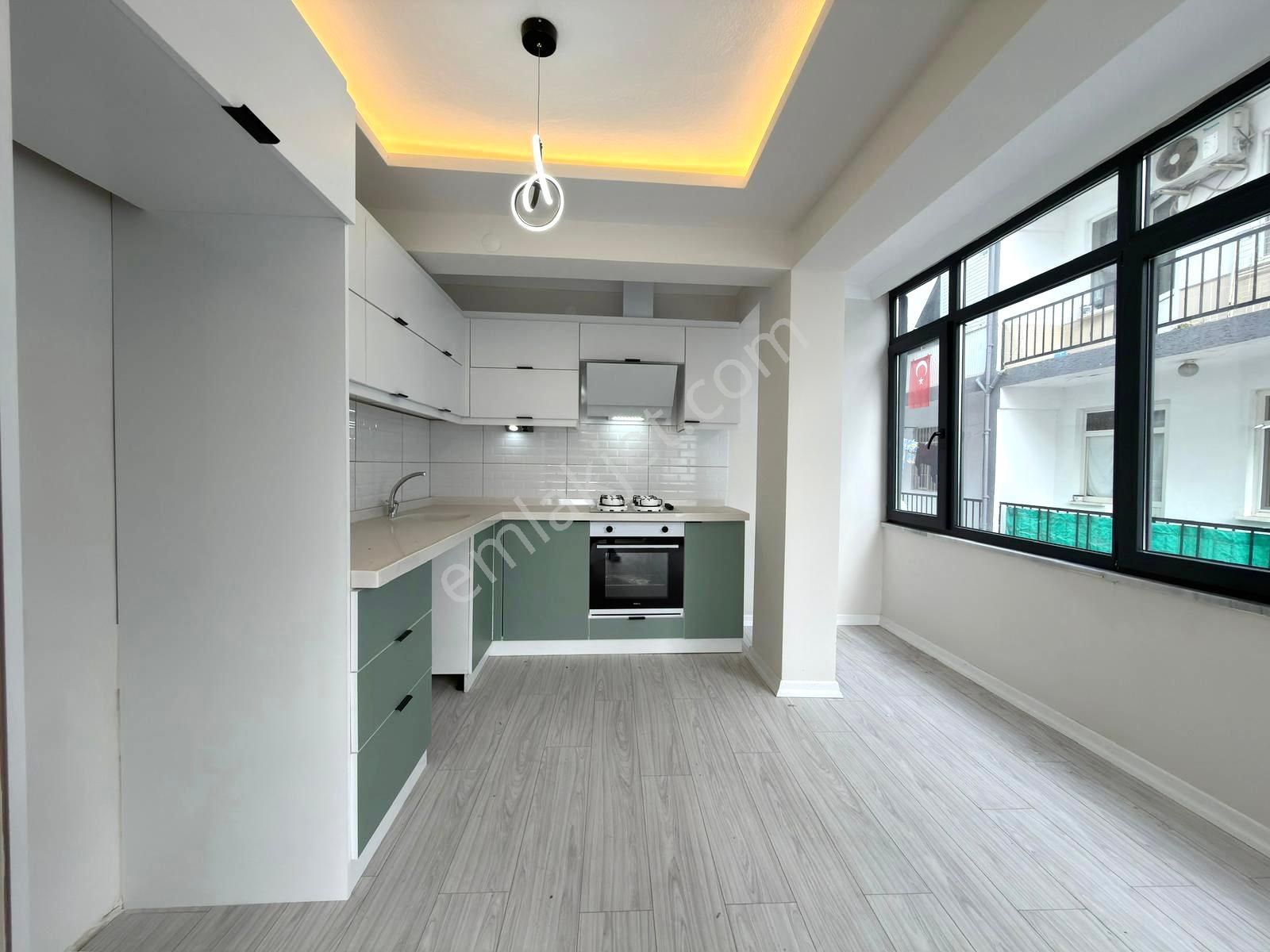 🏡 Referans'tan Akçay Merkez'de Şık Tasarımlı Ön Cephe Ayrı Mutfak 2+ Daire - Görsel 12