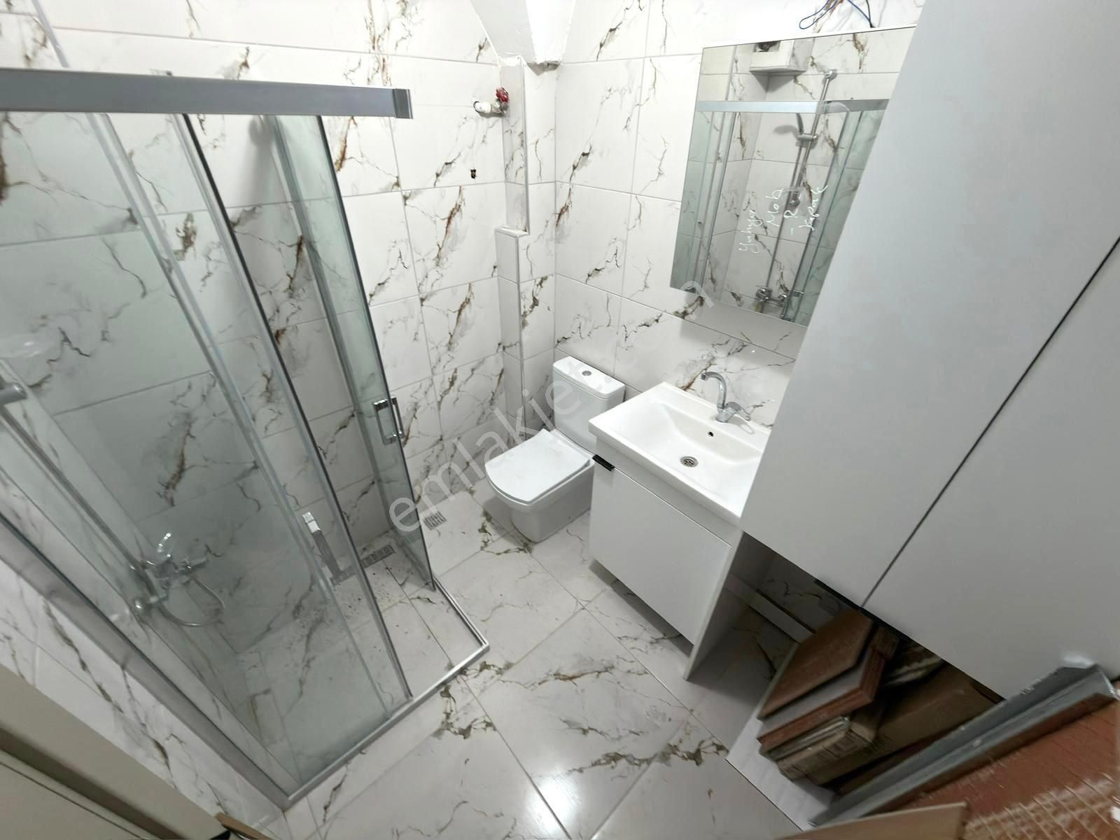 🏡 Referans'tan Akçay Merkez'de Şık Tasarımlı Ön Cephe Ayrı Mutfak 2+ Daire - Görsel 4