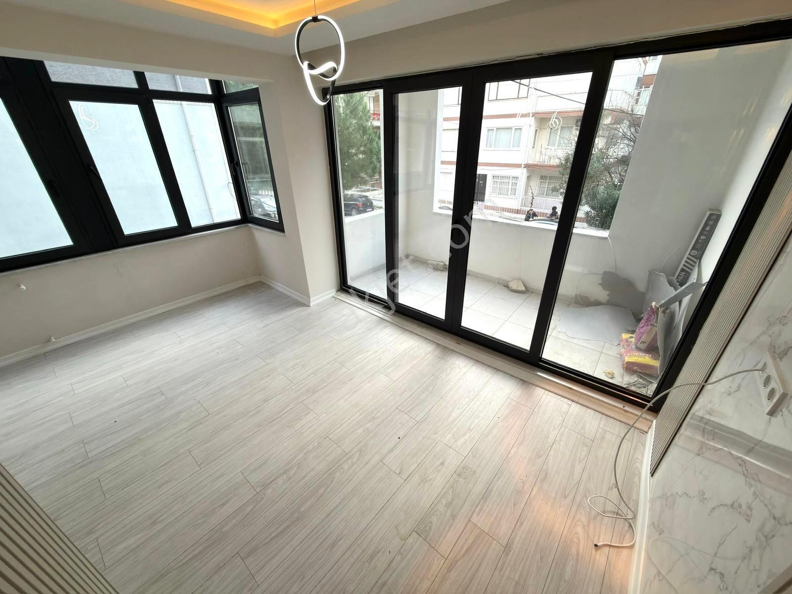 🏡 Referans'tan Akçay Merkez'de Şık Tasarımlı Ön Cephe Ayrı Mutfak 2+ Daire - Görsel 14