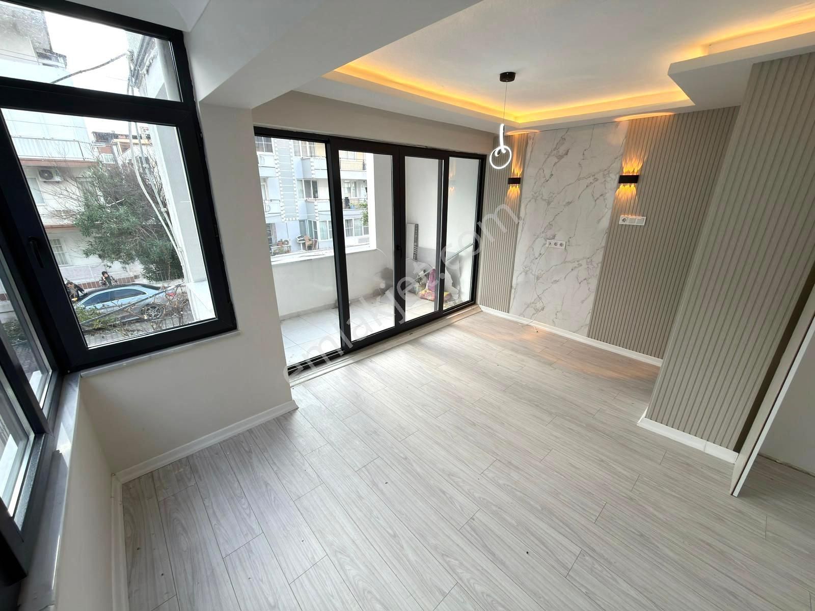 🏡 Referans'tan Akçay Merkez'de Şık Tasarımlı Ön Cephe Ayrı Mutfak 2+ Daire - Görsel 10