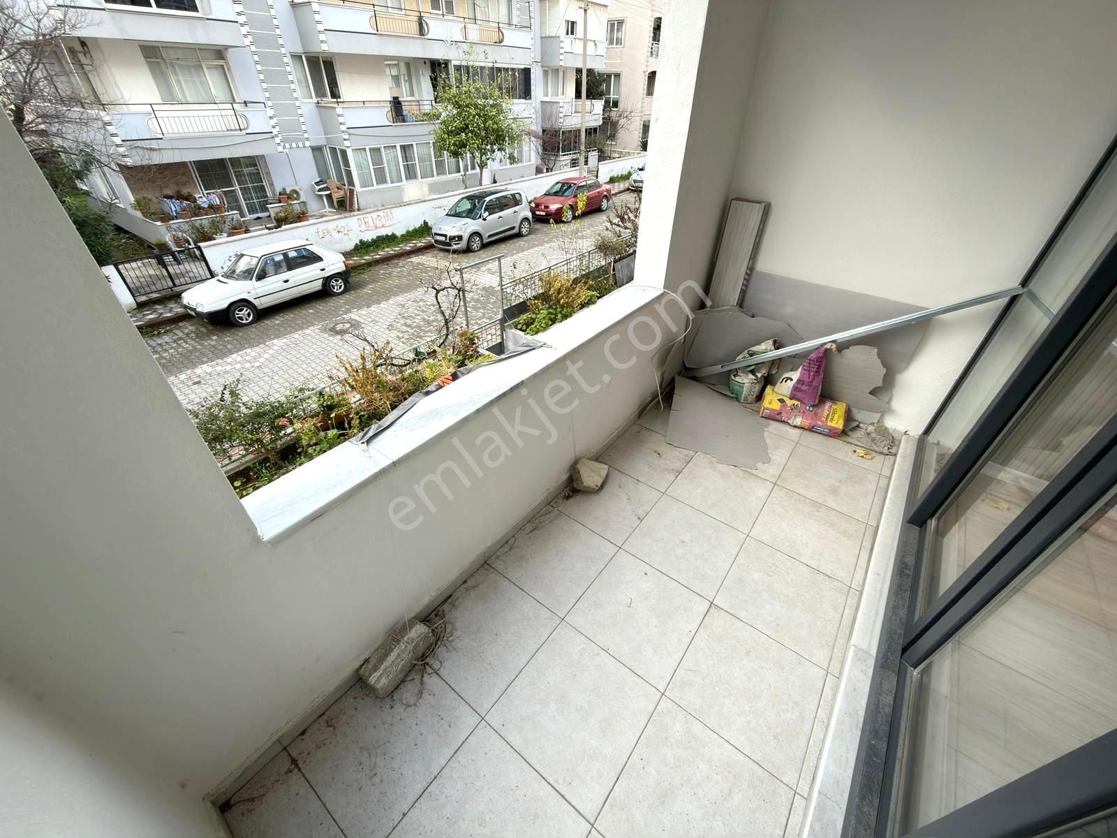 🏡 Referans'tan Akçay Merkez'de Şık Tasarımlı Ön Cephe Ayrı Mutfak 2+ Daire - Görsel 7