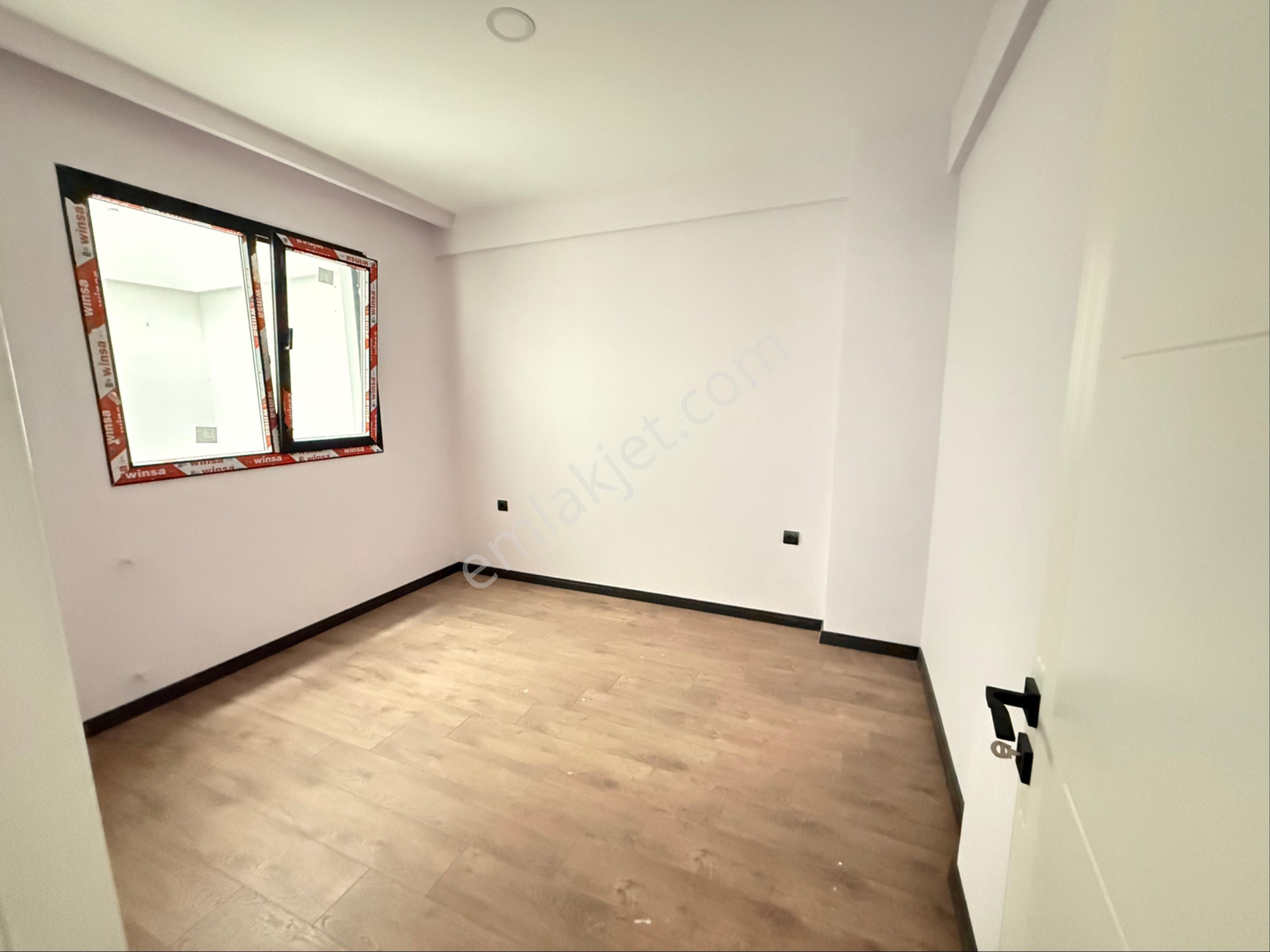 Kuşadası Davutlarda Satılık Arakat 1+1 Daire - Görsel 2