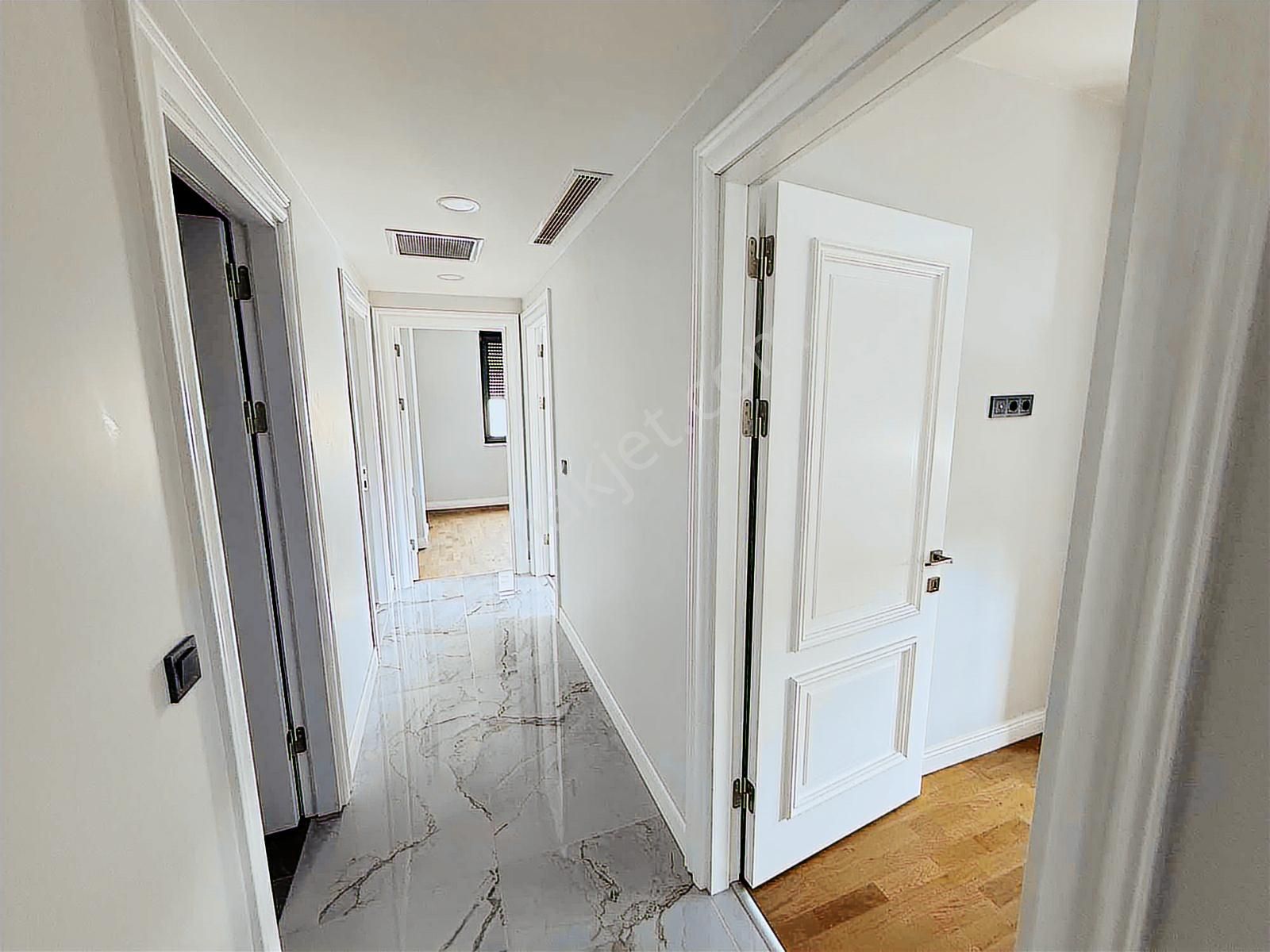 Çengelköy Güzeltepede Lüks 4+1 Butik Site Dairesi Satılık Özel! - Görsel 21