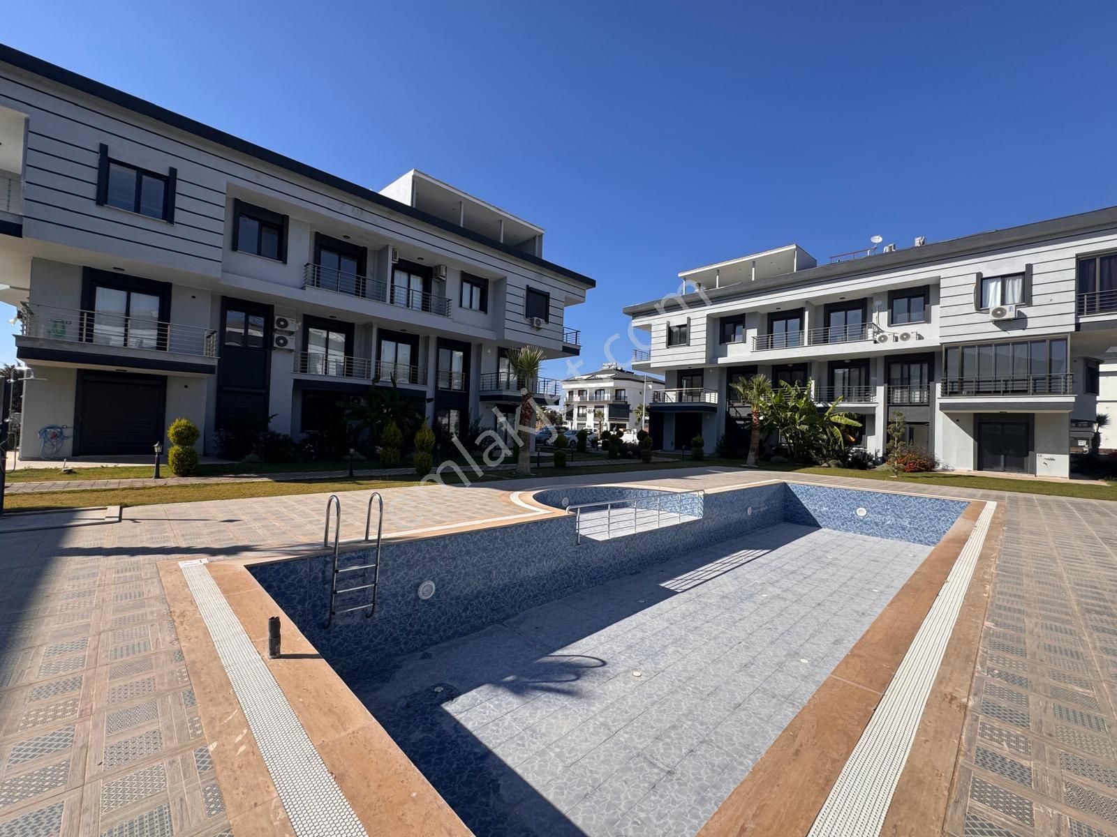 Didim Merkezde Havuzlu Site İçerisinde Satılık Fırsat Daireler - Görsel 21