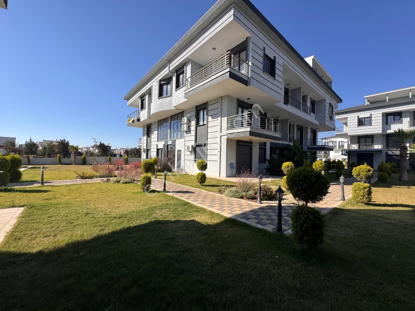 Didim Merkezde Havuzlu Site İçerisinde Satılık Fırsat Daireler - Görsel 19