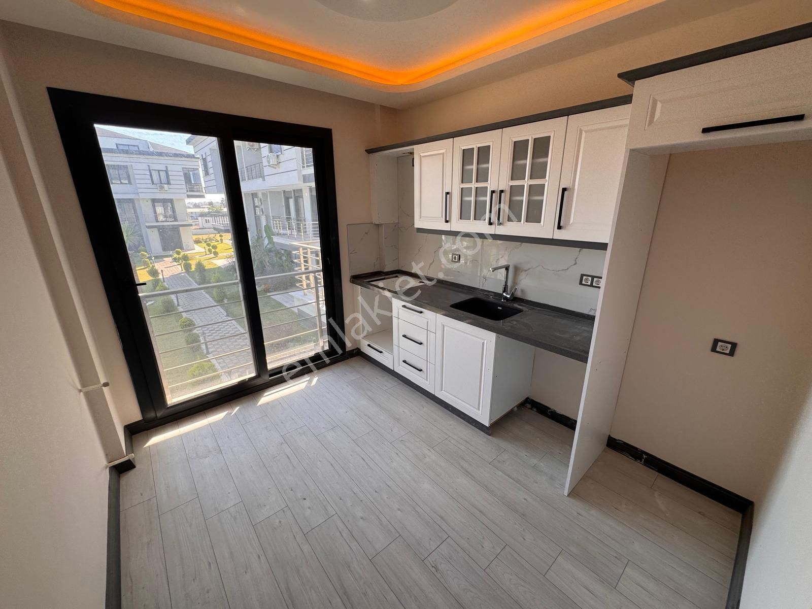 Didim Merkezde Havuzlu Site İçerisinde Satılık Fırsat Daireler - Görsel 14