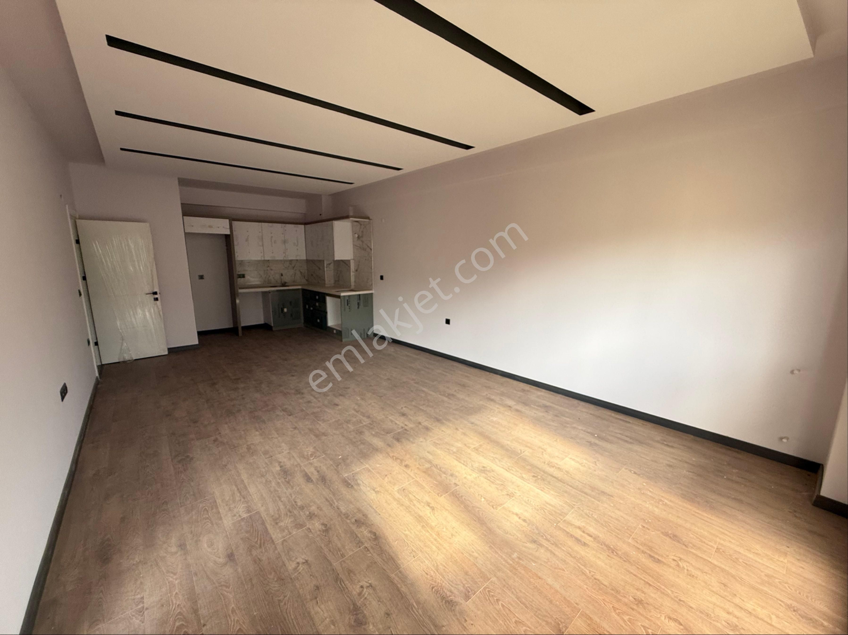 Kuşadası Davutlar Merkezde Satılık 2+1 Geniş Daire - Görsel 16