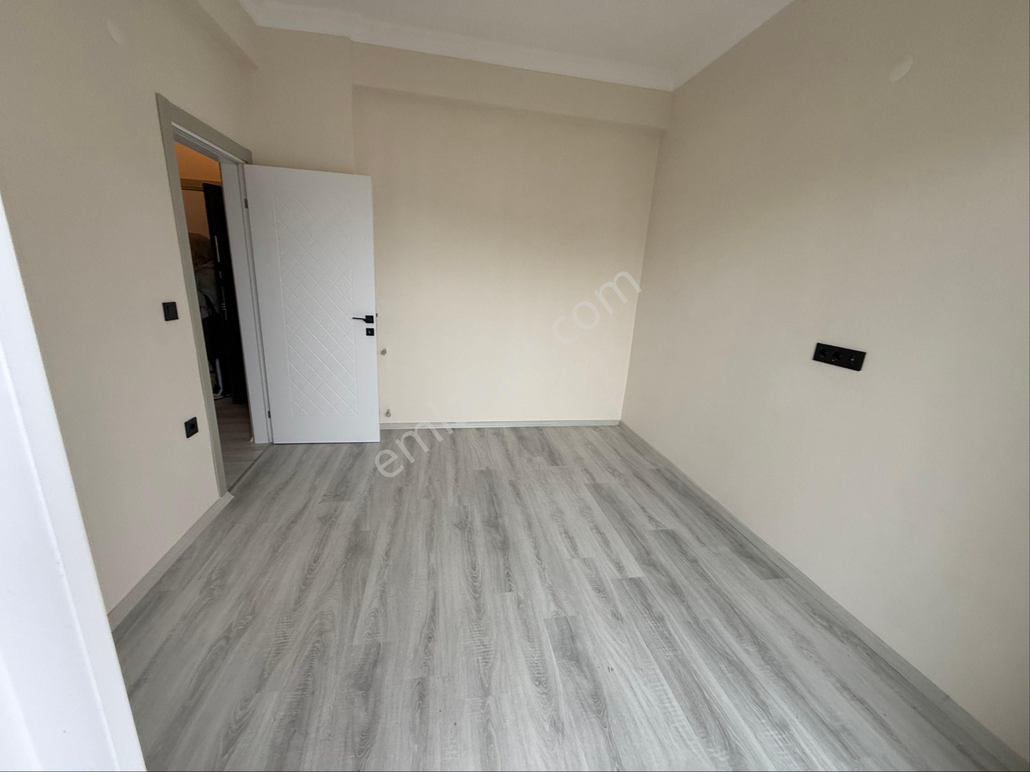 Kuşadası Davutlarda Satılık Arakat 2+1 Daire - Görsel 12